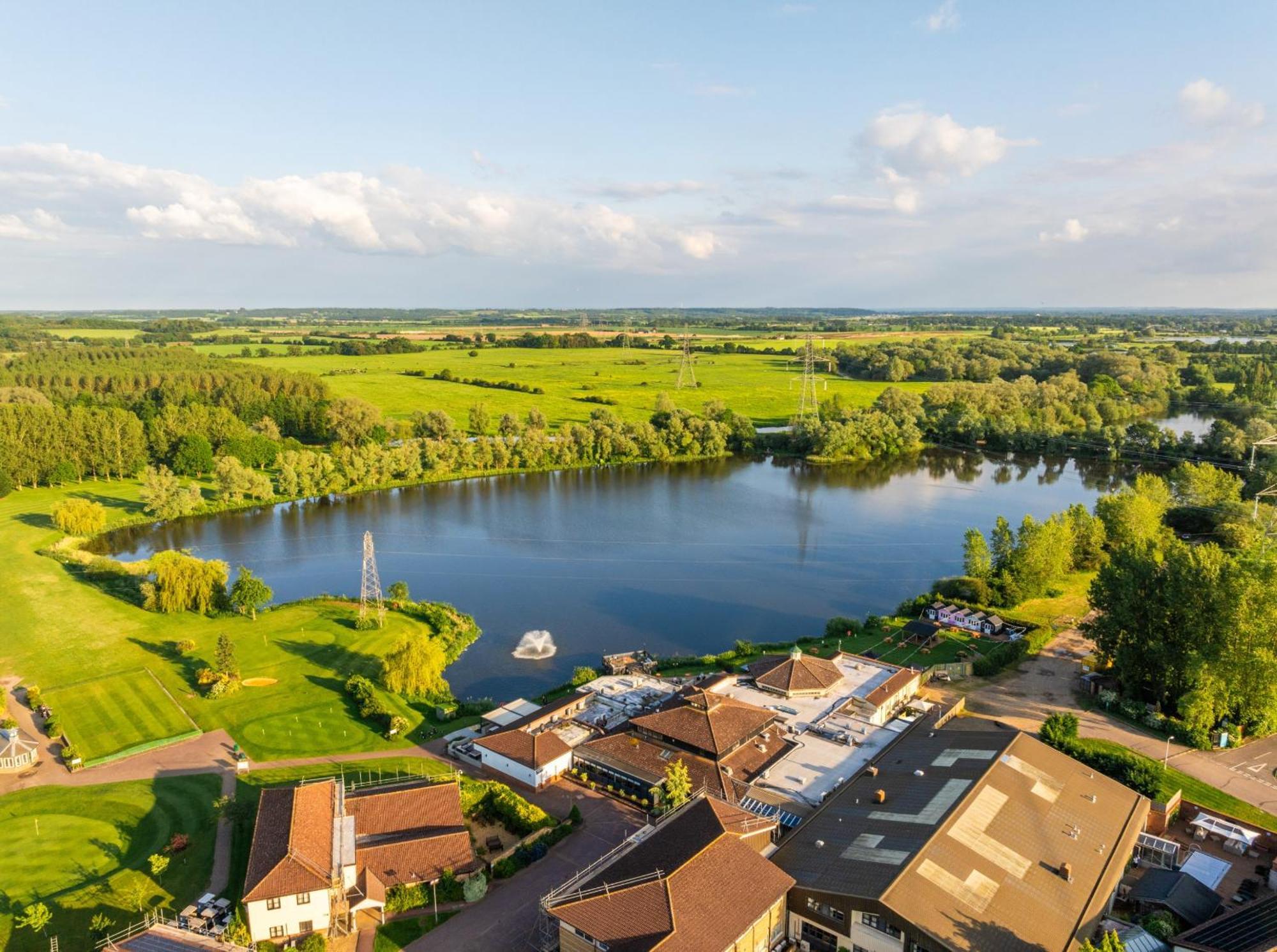 The Waterfront Hotel Spa & Golf Saint Neots Buitenkant foto