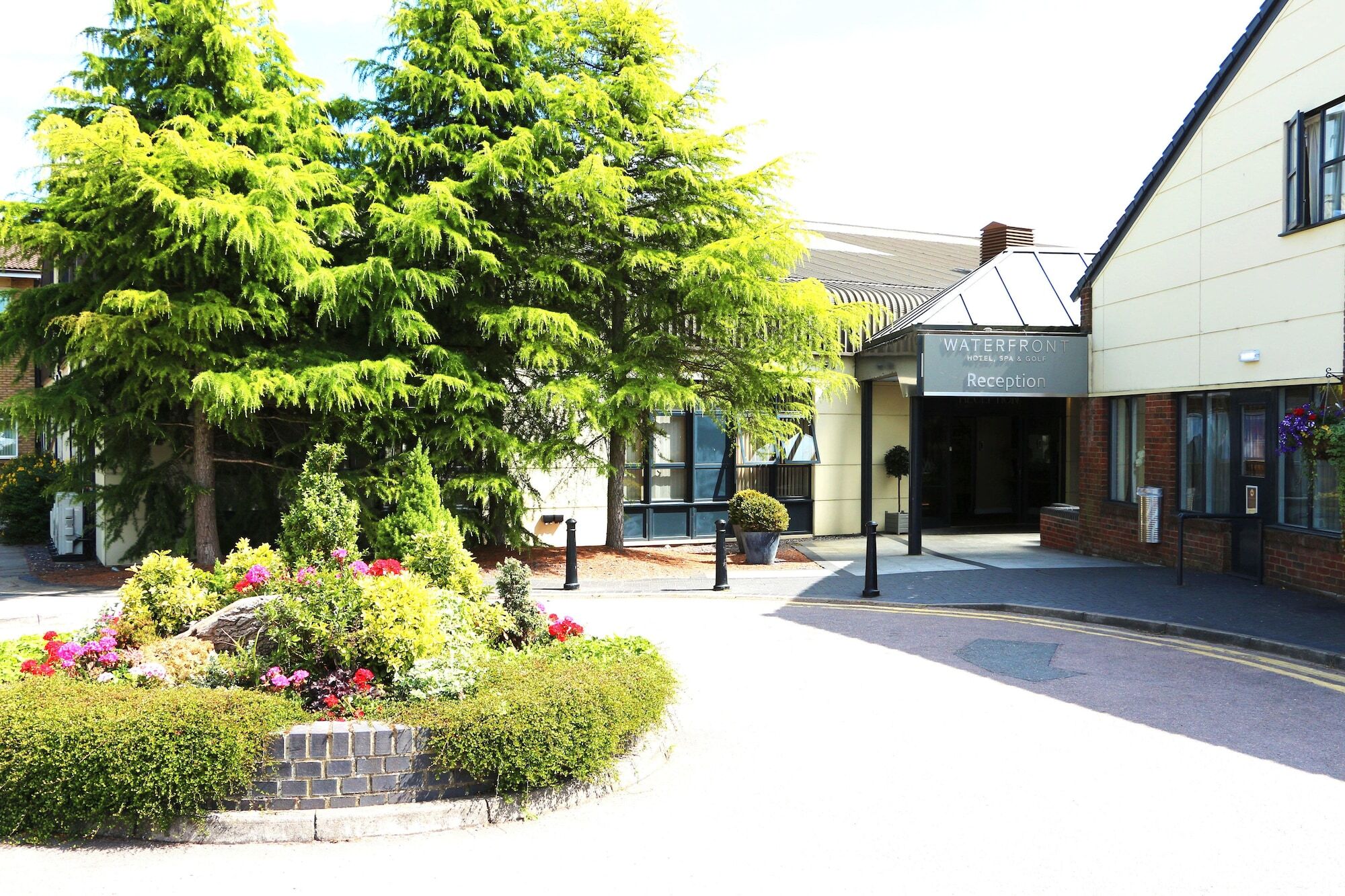 The Waterfront Hotel Spa & Golf Saint Neots Buitenkant foto